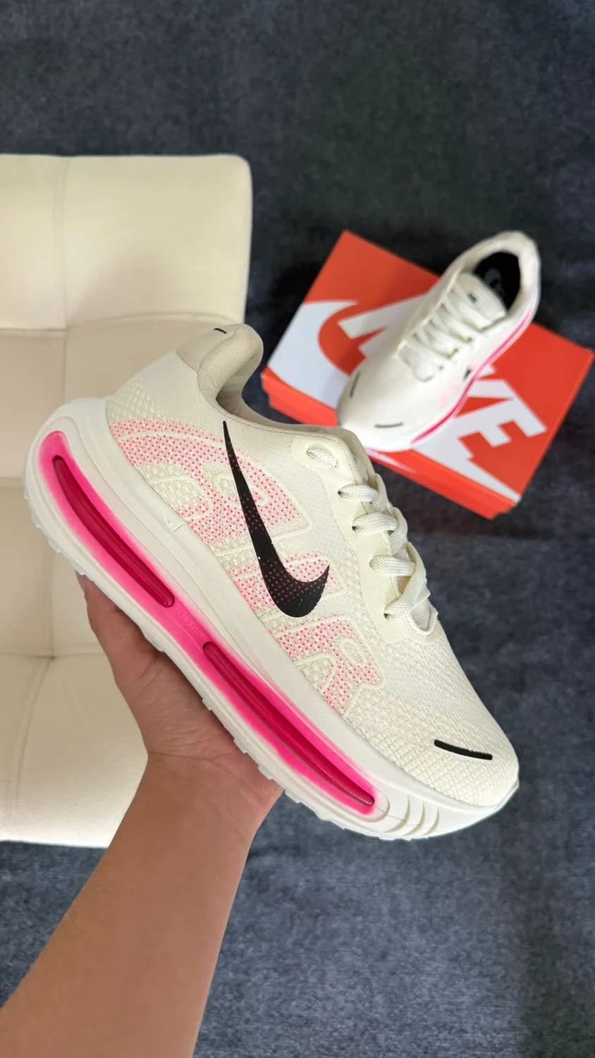 Tênis Nike Air Max rosa